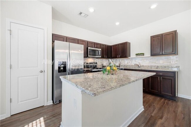 Foto del edificio - 6448 Mountain Home Way