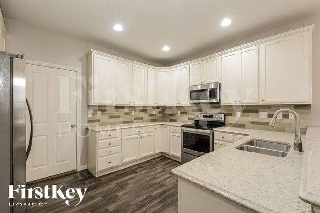 Foto del edificio - 3385 Granger Blvd