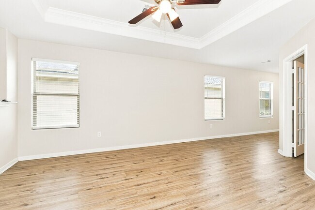Building Photo - 9927 Sanders Rose Lane