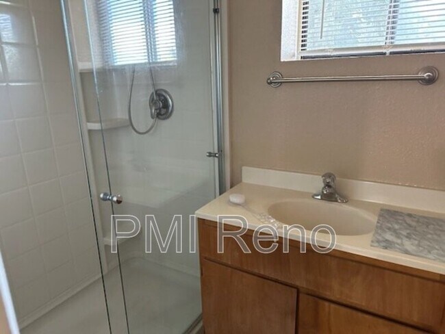 Foto del edificio - 16200 Mt Rose Hwy