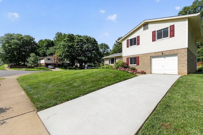 Photo - 4898 Wheatstone Dr. House