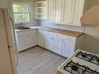 Kitchen - 2393 Virginia St