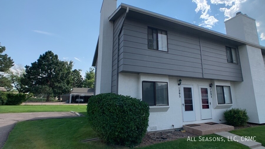 Primary Photo - 1295 Soaring Eagle Dr