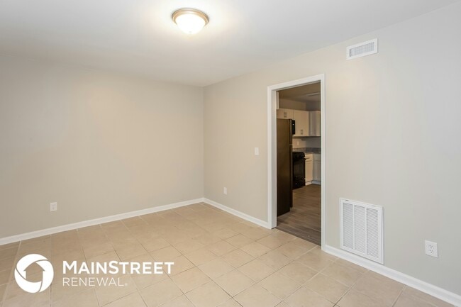 Building Photo - 10321 Roundhouse Cir