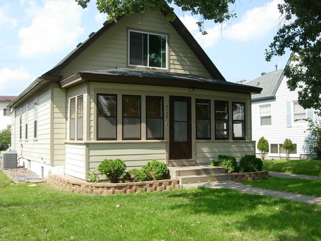 Primary Photo - 3138 Salem Ave
