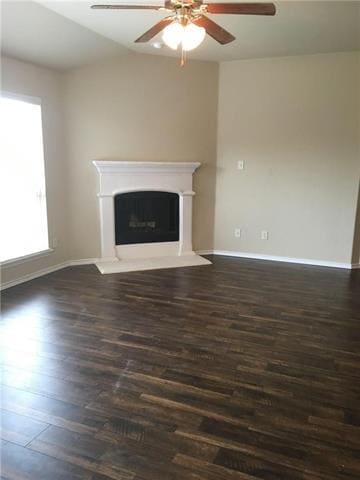 Building Photo - 1207 Caroline Dr