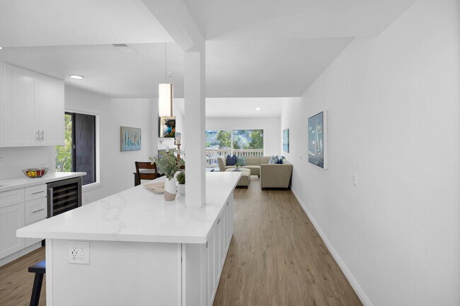 Building Photo - 64 Sea Island Dr