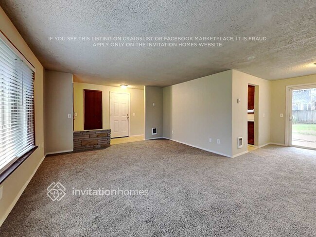 Foto del edificio - 711 17th St Pl NW