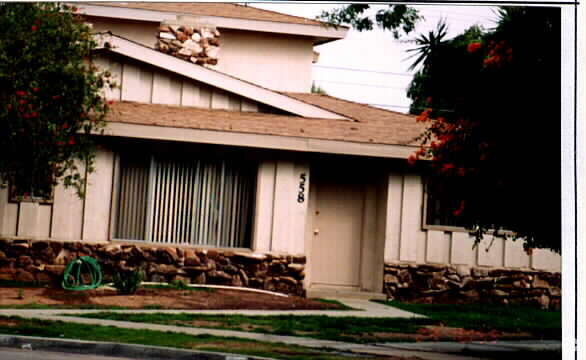 Building Photo - Joann Street Apartments