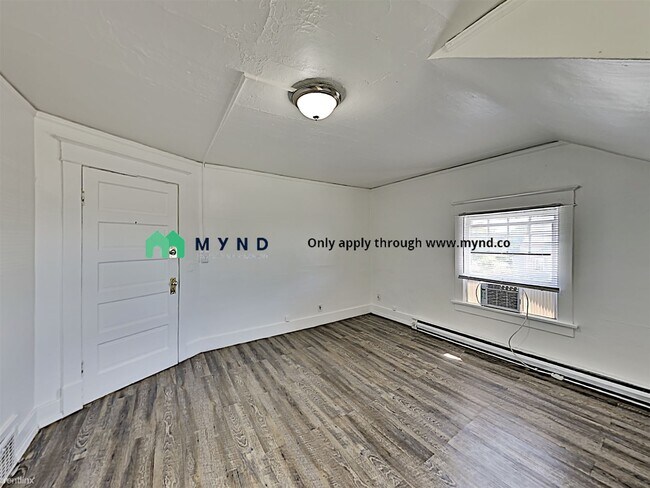 Foto del edificio - 1 br, 1 bath Apartment - 201 N 7th St Apt 3