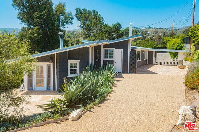 Building Photo - 27500 Pacific Coast Hwy