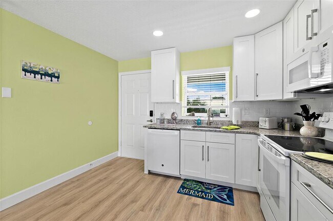 Foto del edificio - 300 S Central Ave