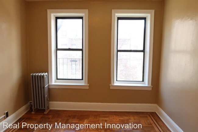 Building Photo - 242 E 51st St
