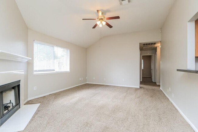 Building Photo - 12119 Bowsman Dr