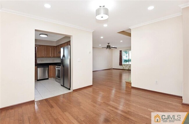 Foto del edificio - 78 Jeffrey Cir