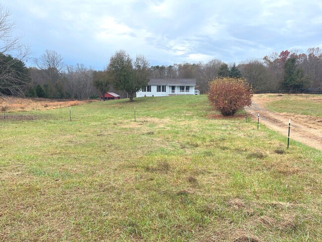 Foto del edificio - Gorgeous Rambler on Acreage in Sumerduck!