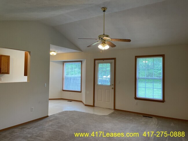 Building Photo - 1713 Windmill Way