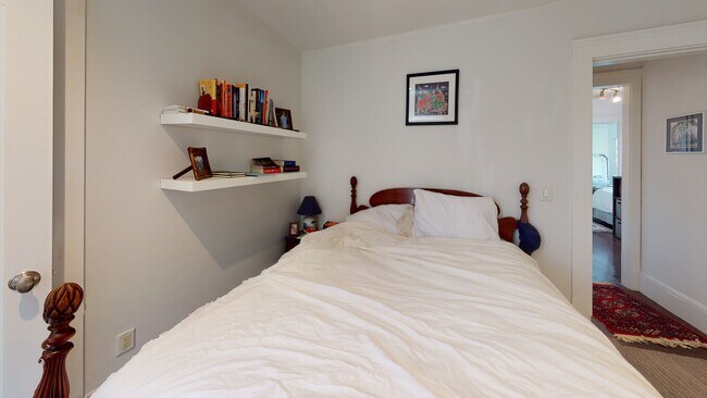 Foto del edificio - 492 Massachusetts Ave