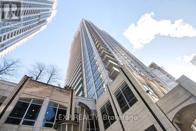 Building Photo - 761-761 Bay St.