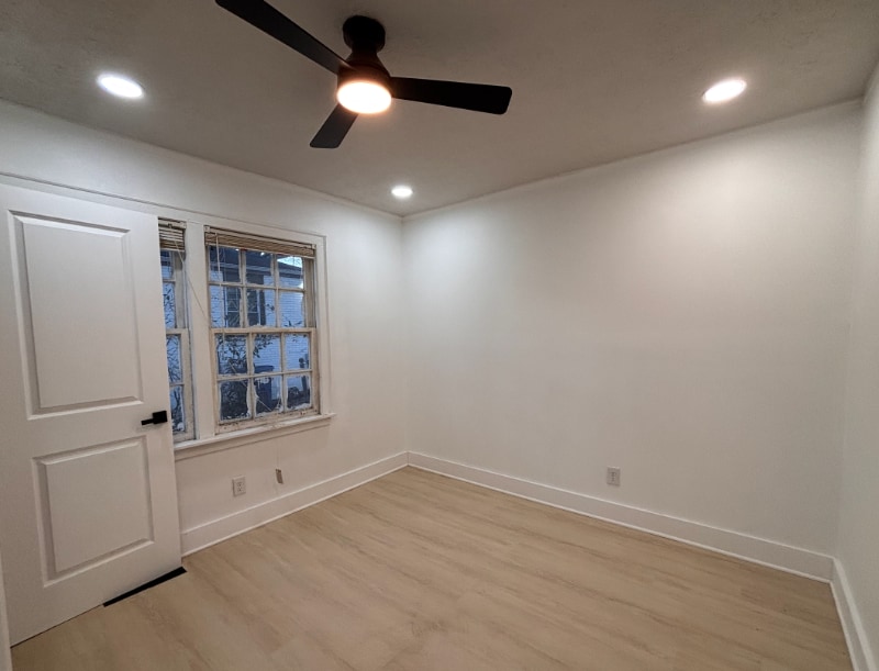 Building Photo - 1336 Sharon St NW