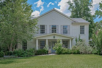 Building Photo - 3 Sandpebble Dr