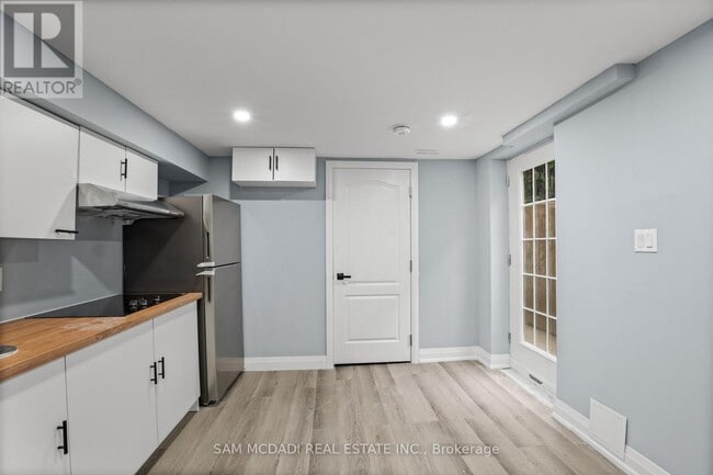 Building Photo - 1527 Chiddingstone Cir