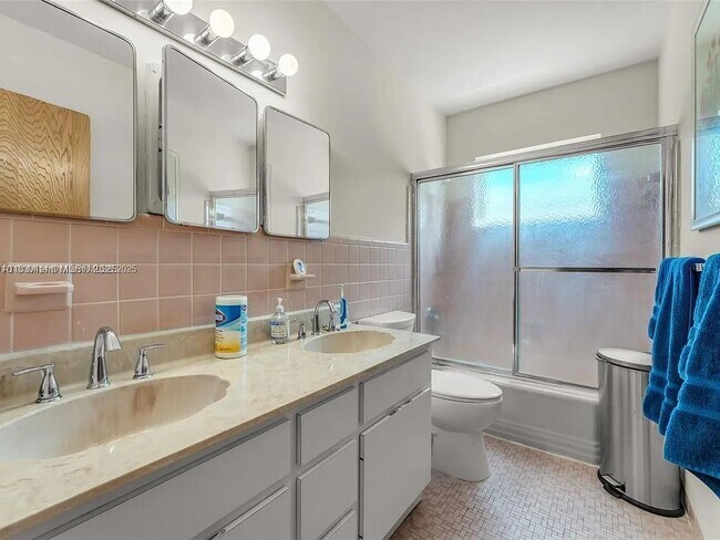 Foto del edificio - 1411 SW 82nd Ct