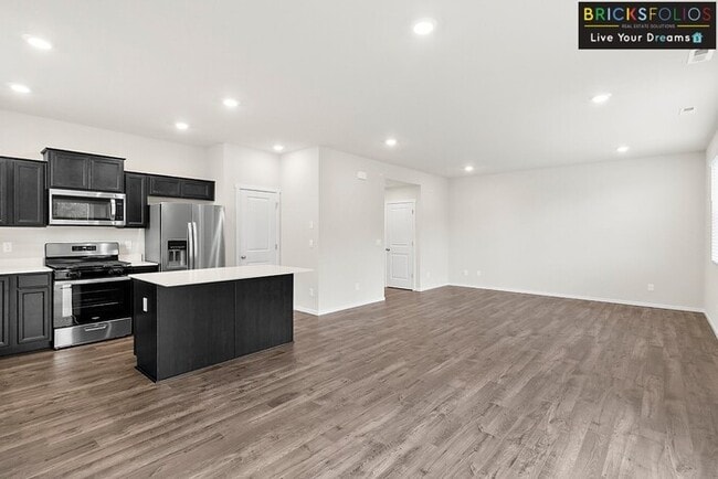 Foto del edificio - Smart & Efficient Corner Lot home in Stetson Heights!