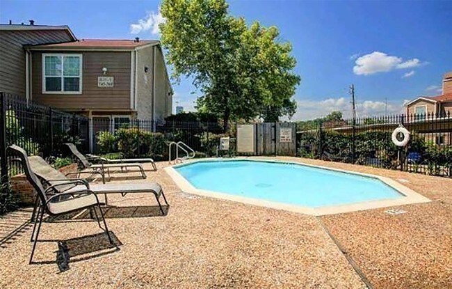 Foto del edificio - 1860 White Oak Dr