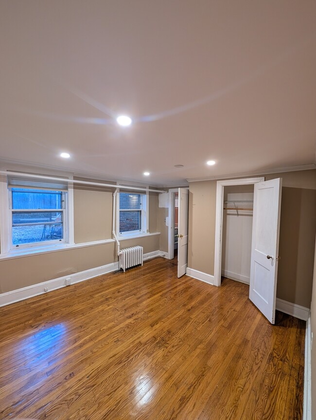Building Photo - 408 Hamilton Street