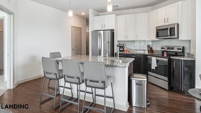 Building Photo - 343 S 400 E