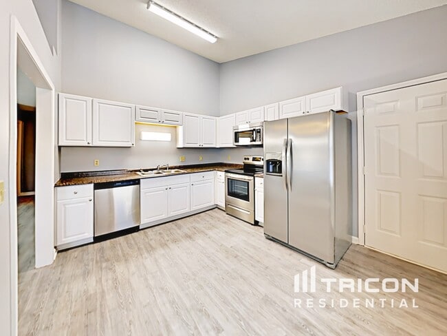 Foto del edificio - 305 Trowbridge Rd