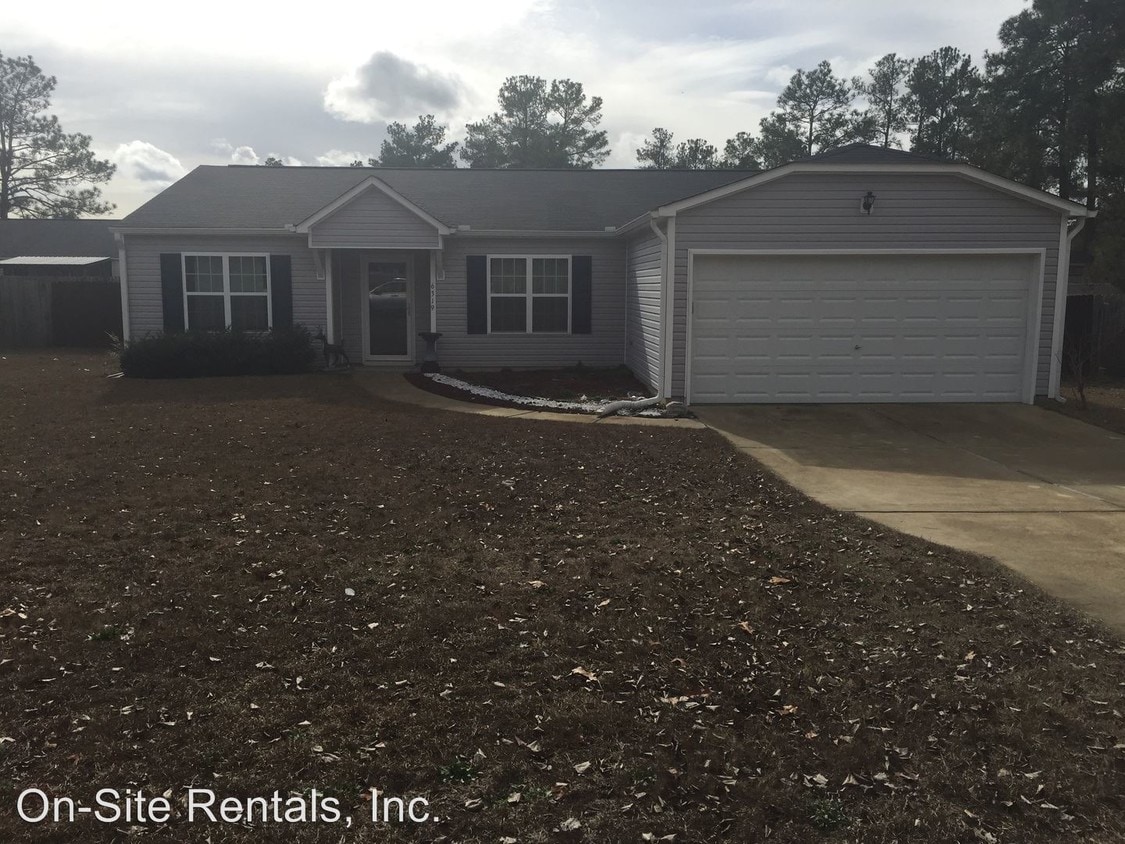 6319 Overhills Rd, Spring Lake, NC 28390 House Rental in Spring Lake