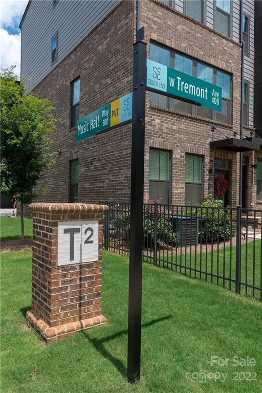 Foto del edificio - 436 W Tremont Ave
