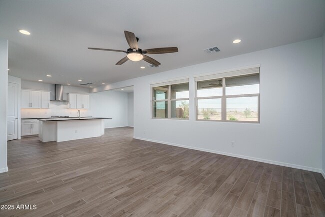 Foto del edificio - 9036 S 169th Dr