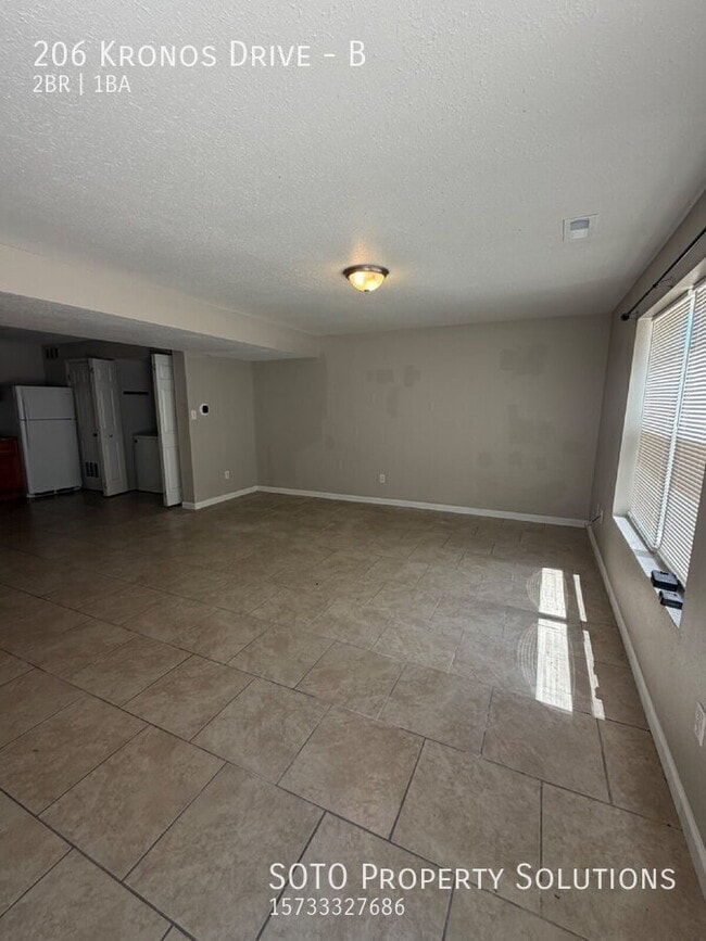 Building Photo - 206 Kronos Dr