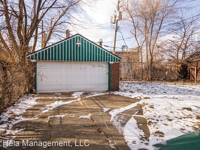 Building Photo - 3 br, 1.5 bath House - 17135 Warrington Dr