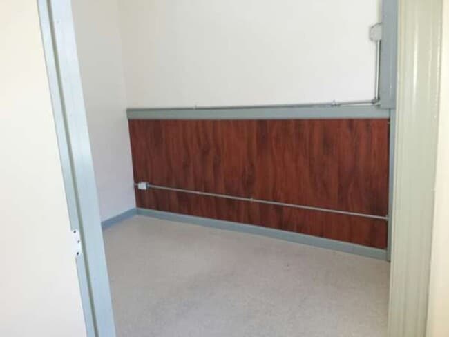 Building Photo - 1023maun