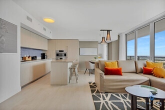 Building Photo - 4010 S Ocean Dr