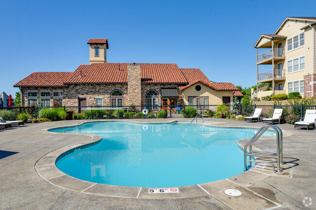 Pool Area - Tuscany Hills at Nickel Creek