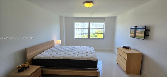 Foto del edificio - 2801 NE 183rd St