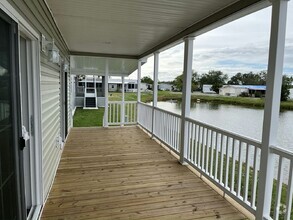 Building Photo - 3805 Vine Trl