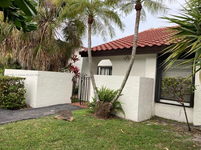Building Photo - 11335 SW 134th Ave