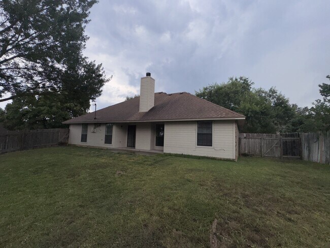 Foto del edificio - 1801 Thomas Ct