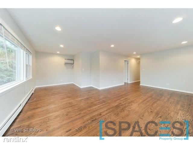 Building Photo - 3734 W Wrightwood Ave