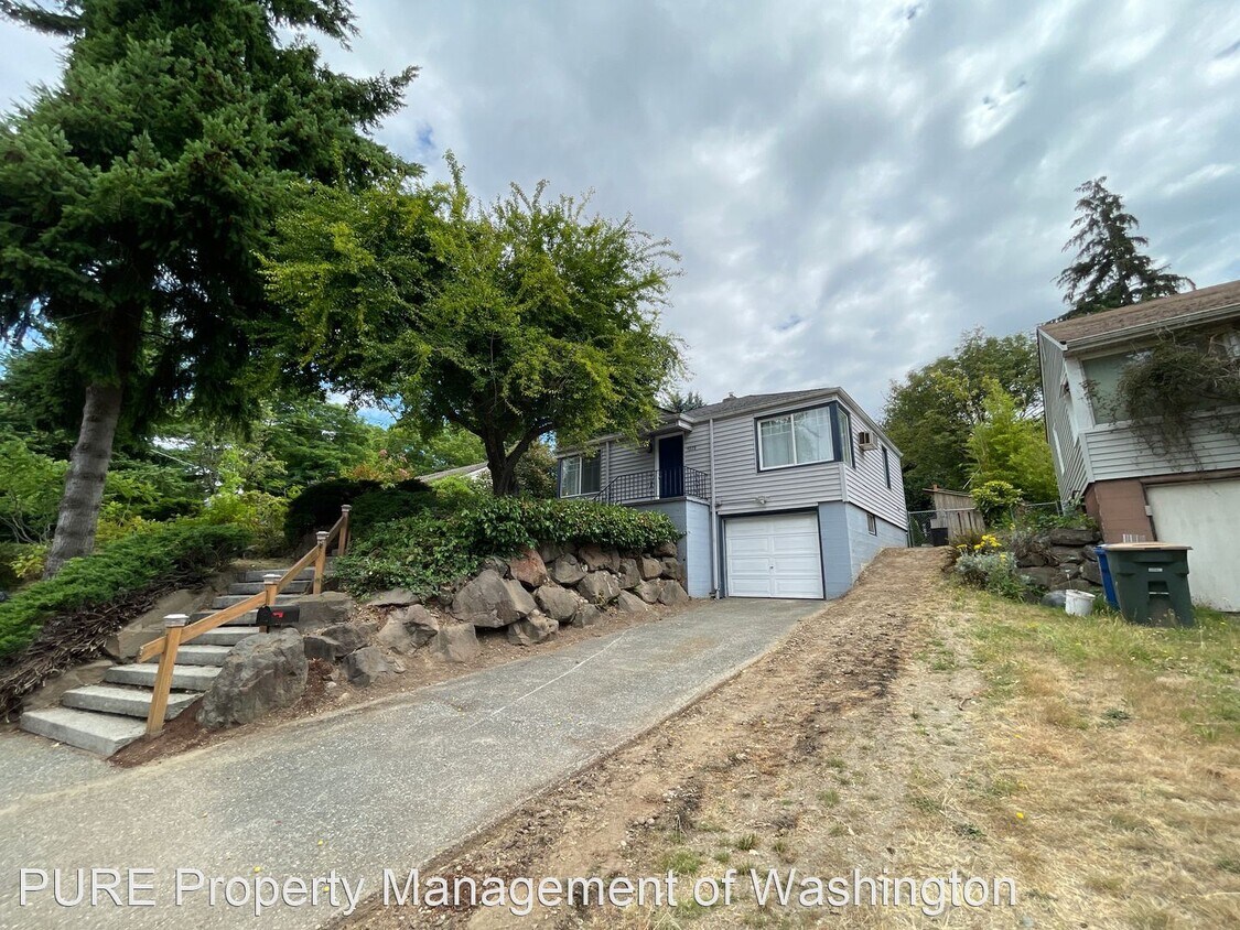 Foto principal - 2 br, 1.5 bath House - 9228 14th Ave SW