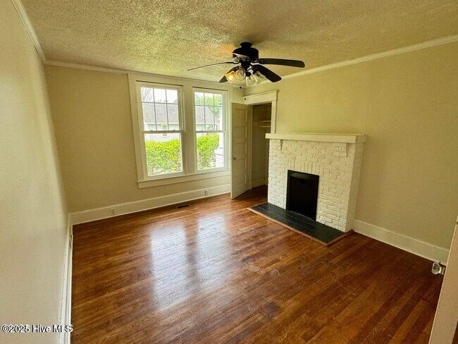 Foto del edificio - 500 Raleigh Rd Pkwy N