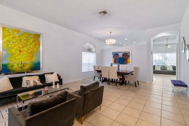 Foto del edificio - 1886 NW 145th Terrace