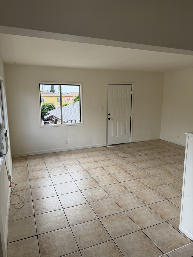 Building Photo - 15231 Acre St