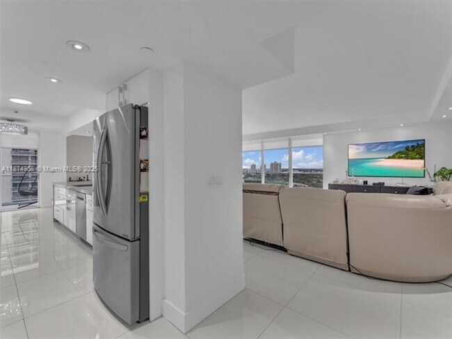 Foto del edificio - 19707 Turnberry Way